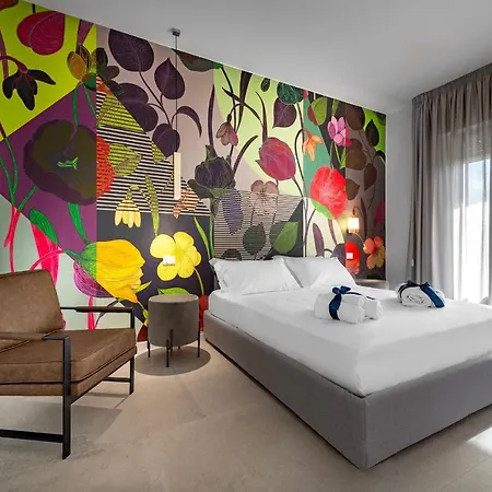 Ξενοδοχείο Azzurra 4*